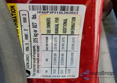 2016 Ford Focus Se z USA, uszkodzony, nr VIN 1FADP3F21GL263653